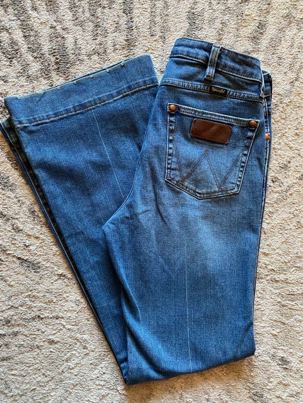 Wrangler Women's Retro Bailey Flare Jean - 28W x 32L